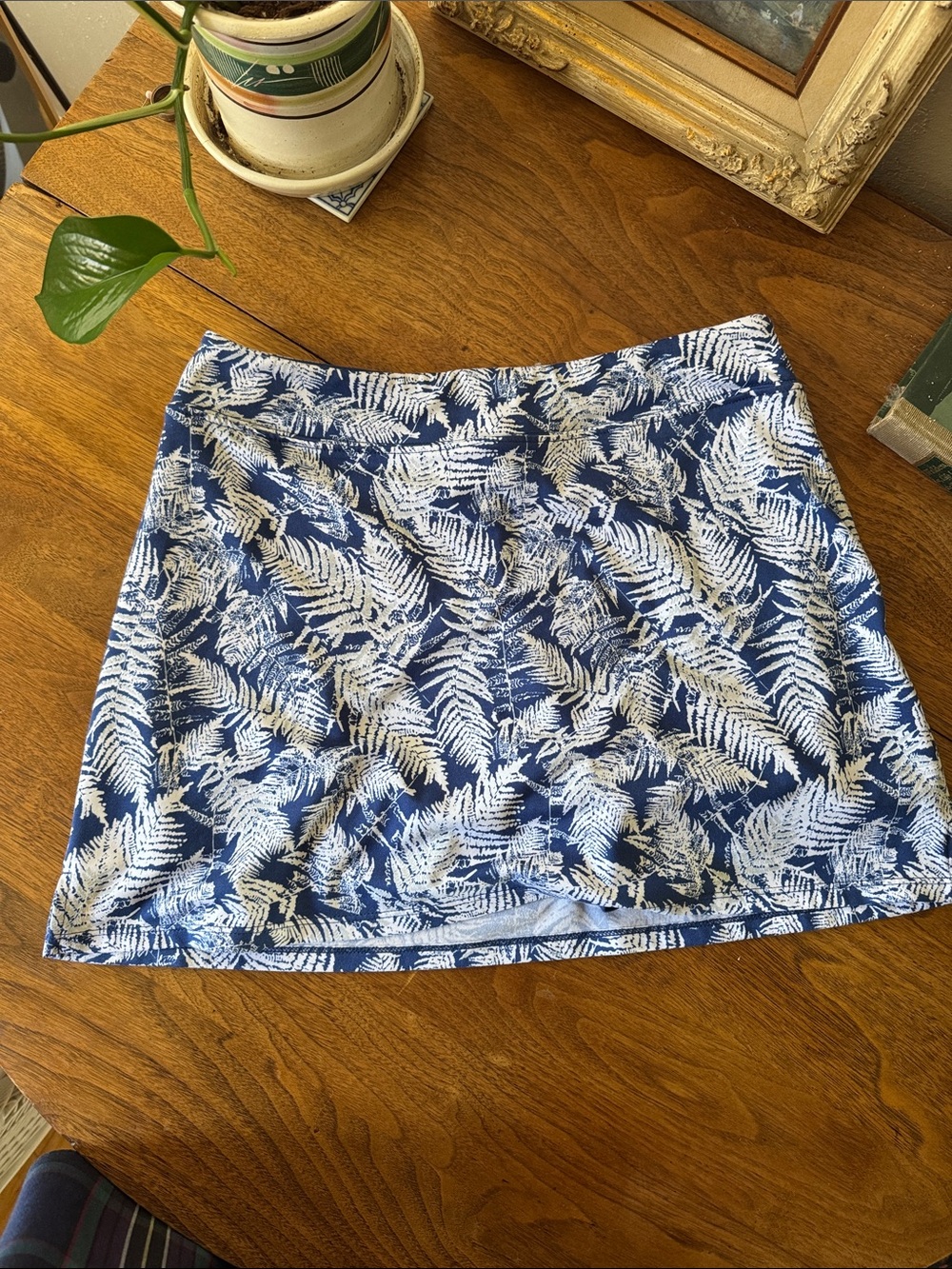 Tranquility by Colorado Clothing Navy and White Fern-Print Mini Skort